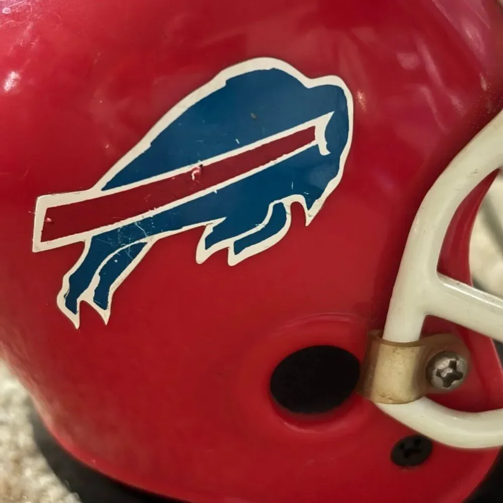 Buffalo Bills Vintage NFL Helmet Clock Radio